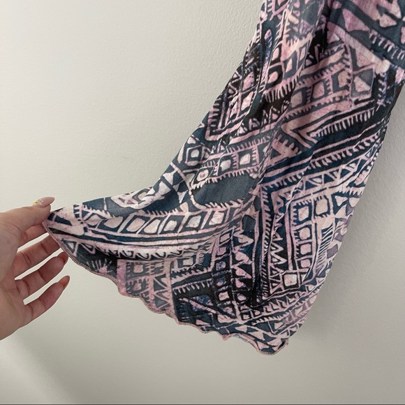 Custom Reworked Bohemian Bell Sleeve Blues Traveler Pin Up Girl Graphic Crop Top - Picture 4 of 7